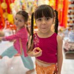 Lisa Ray Instagram - Maha Navami was just so warm, delicious, colorful and fun. We love Ma Durga. We love celebrating Pujo every year since we were very young. Thank you to our friends @sachindubai and @nandinisendubai for inviting us ❤️ Happy Vijayadashami everyone! Shubho Bijoya Dashami! Happy Dussehra!