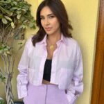 Lisa Ray Instagram - Heading to @museumofthefuture for a panel discussion on NFT art at #Luxverse2023 Thank you @houseofritika @colabcloud for inviting me Take a look @theupsidespace booth if you pop by …… Thanks for: Makeup @zoharashereenmakeup_academy Hair @cutelooksaloon #luxverse2023 #metaverseconclave #theupsidespace