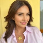 Lisa Ray Instagram - Heading to @museumofthefuture for a panel discussion on NFT art at #Luxverse2023 Thank you @houseofritika @colabcloud for inviting me Take a look @theupsidespace booth if you pop by …… Thanks for: Makeup @zoharashereenmakeup_academy Hair @cutelooksaloon #luxverse2023 #metaverseconclave #theupsidespace