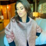 Lisa Ray Instagram - Makeup for beautiful @lisaraniray at “Pink Warrior” Breast Cancer Awareness Event yesterday organized by @healthmagae @thumbaymedia @thumbayhospitaluae #nofilter #noretouch It was an honor for me and my beauty lounge @theartistbeautylounge to support a cause that matters, Hair styling for Lisa by my lovely team💗 With Grace & resilience beautiful and truly inspiring @lisaraniray shared a compelling session that delves into her remarkable journey overcoming challenges and fight against cancer. Lisa you are beautiful inside out and I’m so honored to know you upclose personal 💗 #pinkwarriors #PinkWarriorsDubai #Breastcancerawarenessmonth #pinkoctober #Lisaray #theartistreshumalhotra #dubaimakeupartist #celebritymakeup #healthmagae Sheraton Grand Hotel, Dubai, UAE