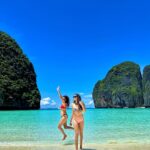 Lopamudra Raut Instagram – Chicas locas ! 🦈🦈 #thailand #phiphiisland #travel Phi Phi Island