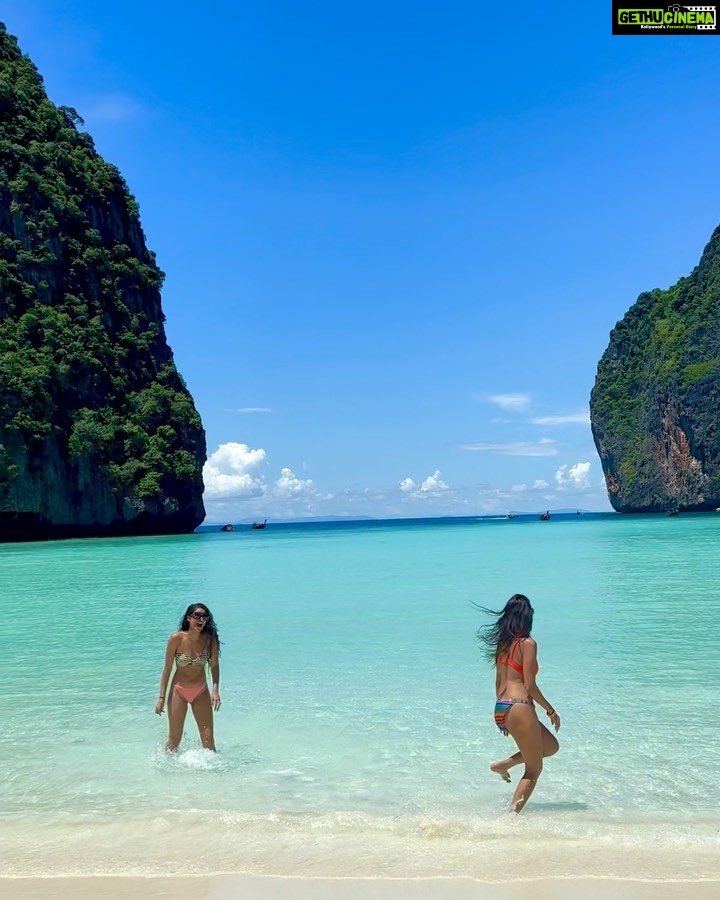 Lopamudra Raut Instagram - Chicas locas ! 🦈🦈 #thailand #phiphiisland #travel Phi Phi Island