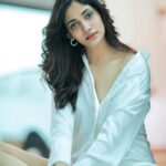 Losliya Mariyanesan Instagram - Cooler than the flip side of the pillow 🤍 @dhanush__photography