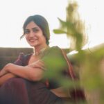 Losliya Mariyanesan Instagram - Time to bloom into your best self Costume @studio_l_by_lini Photography @karthikha_photography @styl_by_prathi Videography @kavinilavan_filmmaker Jewels @daivik.in