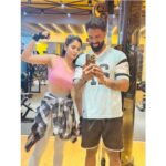 Losliya Mariyanesan Instagram - She became the love she searched for! #happysunday🌸