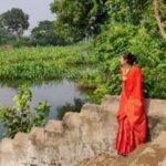 M.M. Manasi Instagram - Day 1 - Orange 🧡 Also how beautiful does @monisshamm sound... feel free to use the audio♥️ #Day1 #orange #villagescenes #Navratri2023 #happynavratri