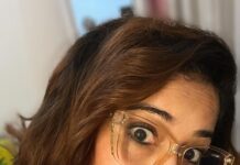 Madhavi Latha Instagram - Keep maintain secrets , never ever reveal ur family negatively #besafe #familysecrets #reality