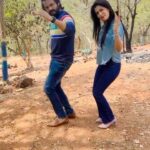 Madhavi Nimkar Instagram - #trending 🌸 Shalini malhar 💪🏻 #instateel #instagram #betweenthescenes #smnkaset #couplereel 😘 💖