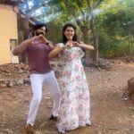 Madhavi Nimkar Instagram - एक जपून ठेवावी अशी लव्ह स्टोरी... थिएटर किंवा ओटीटी च्या अगोदर थेट Star प्रवाह वर... नक्की पहा वर्ल्ड टेलिव्हिजन प्रीमियर, ‘ऑटोग्राफ’ रविवार १४ मे दु. १:०० वा. Star प्रवाह वर... #AutographMarathiMovie #StarPravah