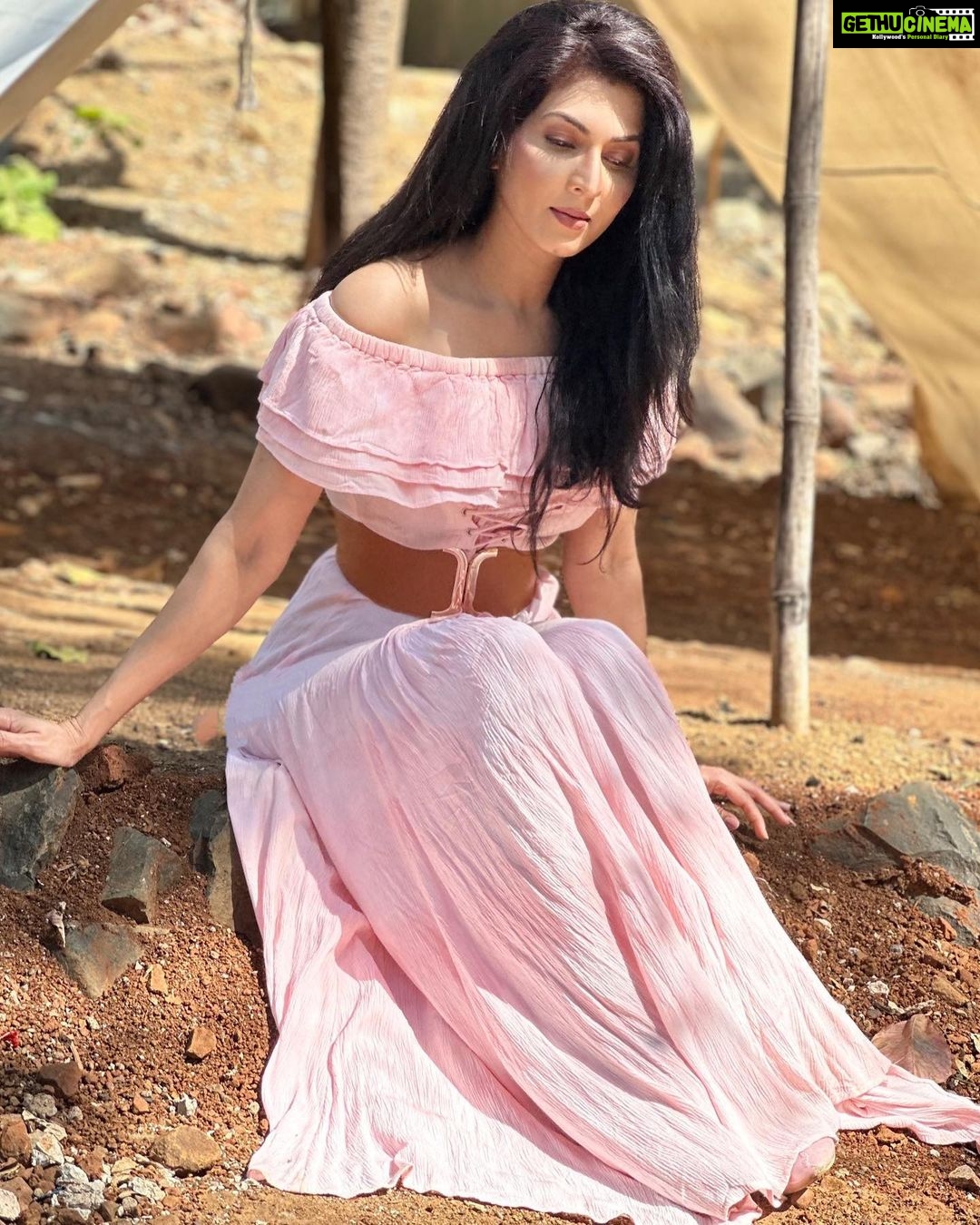 Madhavi Nimkar Instagram - 💖💖💖
