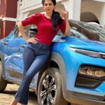 Madhavi Nimkar Instagram – Me and my ride ❤️
.
.
PC – Thank you @kapilhonrao 😘
#instamood