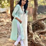 Madhavi Nimkar Instagram - Be curious… Not judgemental 😉😊🌸 . . #thinkwisely #instatoday 💕