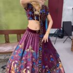 Madhavi Nimkar Instagram - For all reel lovers 💖💕 . . #instareels #reellovers❤️ #jewellery #jewelleryshoot #love Consume & Style by @theelanstyle
