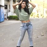 Madhavi Nimkar Instagram – I accept myself as I am 😎
I love the way I look ….💃☺️💞
.
.
#look #instagood #thursday #pic 
🫶🏻