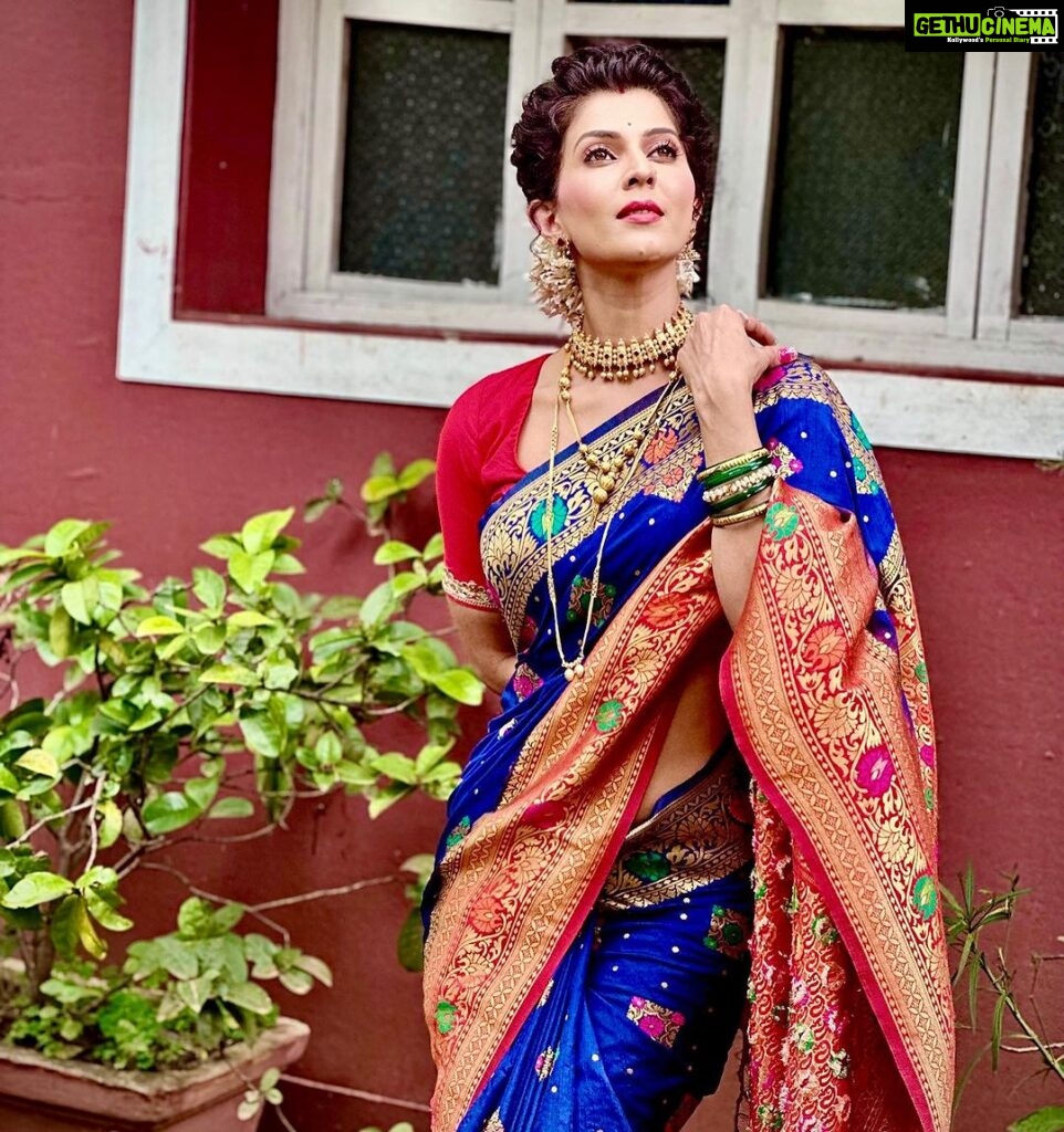 Madhavi Nimkar Instagram - I love it 💖 I draped it 🦋 . . #instagram #blue🫶🏻 #wednesday