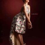 Madhavi Nimkar Instagram – I don’t pretend to be like everyone else
I don’t want to be like anyone like else.
And I will not change who I am just to “ Fit in “ 😉💖
•
#iamme #instapost 

Outfit @rkboutique_fashion ❤️
Make up me and @richas_makeover05 
Jewellery by @shreerampearls 
Style and managed by @isash22
Photographer @vishalbhoslephotography