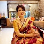 Madhavi Nimkar Instagram - May the Diyas light lead you onto the road of growth and prosperity 🪔✨💥 Warm wishes 💖 . . #happydiwali🎉