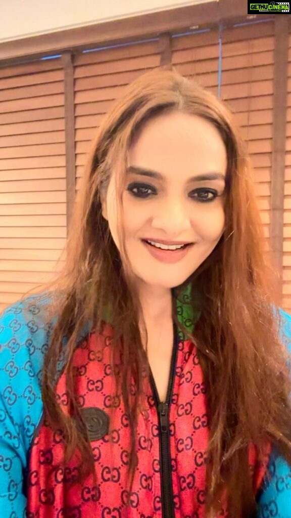 Madhoo Instagram - I DONT CHASE I ATTRACT WHATS MEANT FOR ME WILL SIMPLY FIND ME