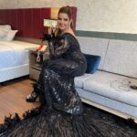 Madhu Sharma Instagram – “A black gown is the epitome of classic elegance⦠Itās simplicity speaks volumes and itās allure is undeniableā⦠My look for the Filmfare Femina Bhojpuri Iconsā¦
Styled by – @bhakti_designer @hitendrakapopara
Makeup – @atulshinde
Hair – @koyandemangal
#filmfarefeminabhojpuriicons #filmfare #femina #bhojpuri #redcarpet