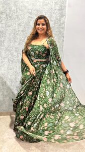 Madhu Sharma Instagram - Green is the color of nature. Of life. Of beauty.
Thanks @bhakti_designer for beautiful dress😘😘😘😘😘😘😘