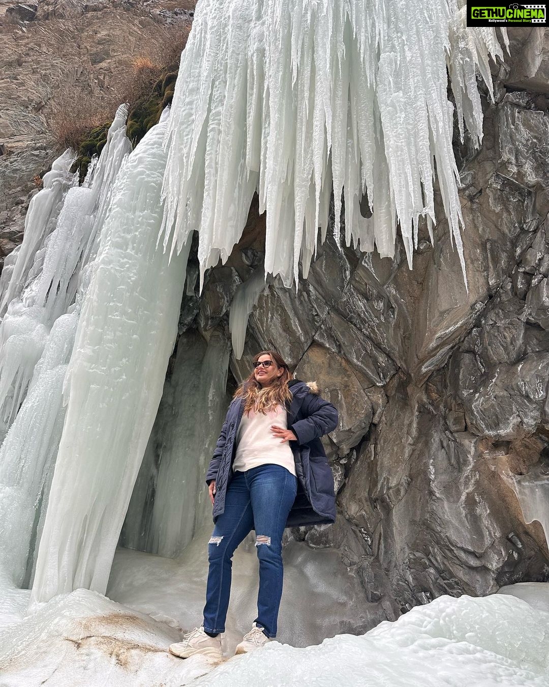 Madhu Sharma Instagram - Frozen waterfalls are truly a sight to behold! The intricate beauty of frozen waterfalls can be mesmerizing, with delicate icicles and sparkling frozen formations creating a stunning natural sculpture #frozenwaterfall #leh #ladakh #lamayuru #moonland #explorepage✨ #exploreindia #explore Ladakh, India