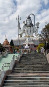 Madhu Sharma Instagram - Happy Mahashivratri to you! May this auspicious day bring you joy, peace, and prosperity. May Lord Shiva bless you with strength, courage, and wisdom to overcome all obstacles and lead a fulfilling life. On this day, it is traditional to fast, meditate, and perform puja to honor Lord Shiva. May your prayers be answered, and your heart be filled with devotion and love for the divine. Once again, Happy Mahashivratri to you!