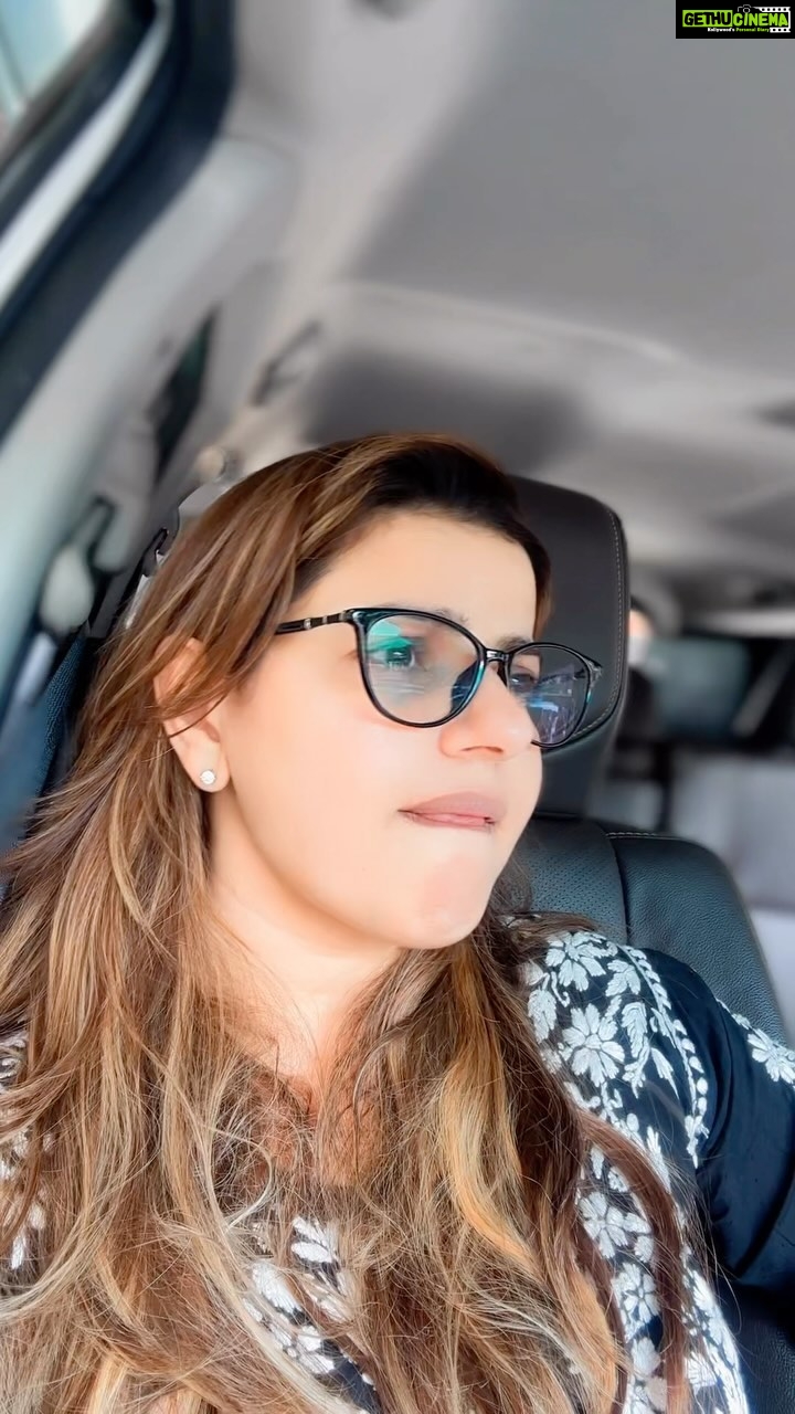 Madhu Sharma Instagram - Kabhi kisi ko mere help chahiye ho…. 🤣🤣🤣🤣🤣🤣🤣