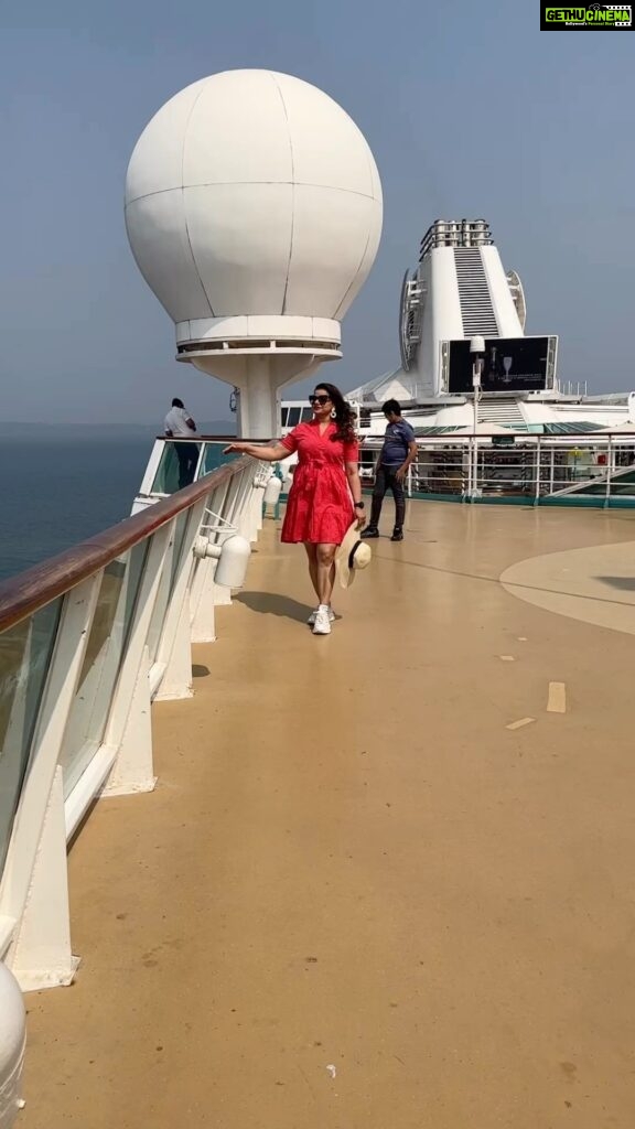 Madhu Sharma Instagram - Be around people that make you want to be a better person, who make you feel good, make you laugh, and remind you what's important in life #metime #cruising #cordeliacruise #sea #sealife #happiness #positivethoughts Cordelia Cruises