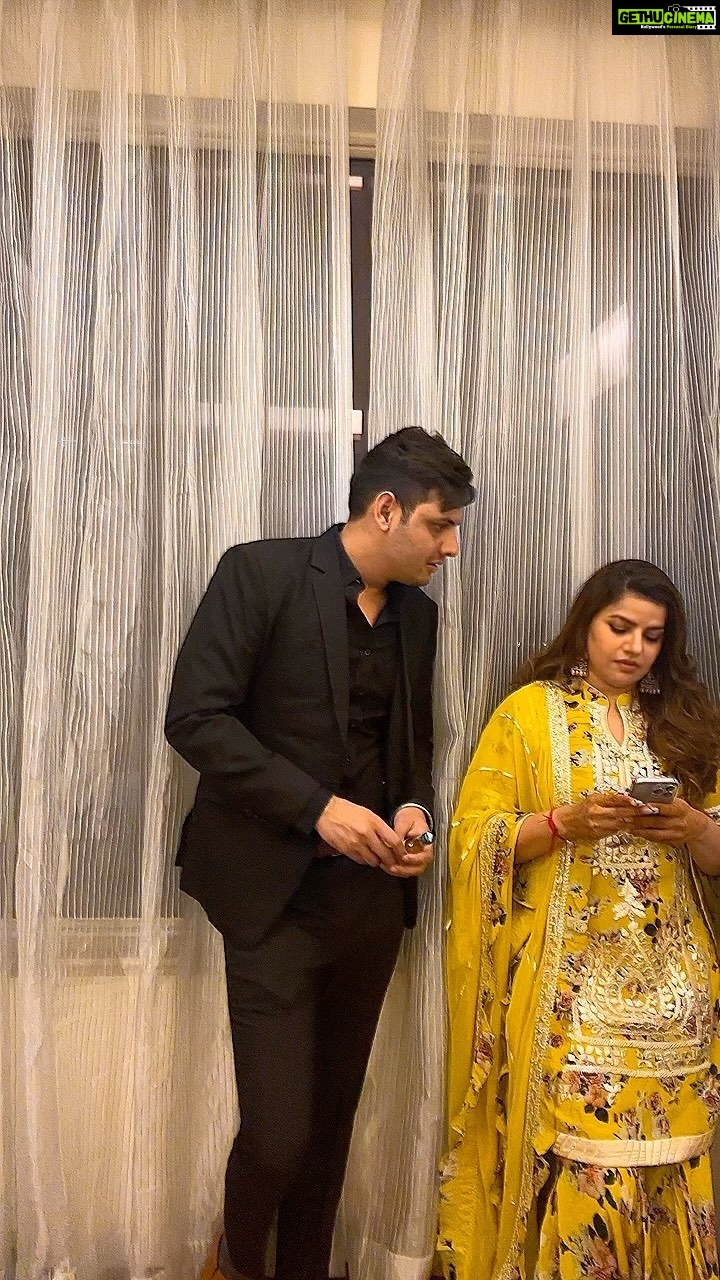 Madhu Sharma Instagram - Mere pass tere papa ka number hai πππππ #ree #reels #reelsinstagram #reelsvideo #reelsindia #reef2reef #reelviral #reelkarofeelkaro #viralvideos #viral #viralreels #comedy #comedyvideos #comedyreels
