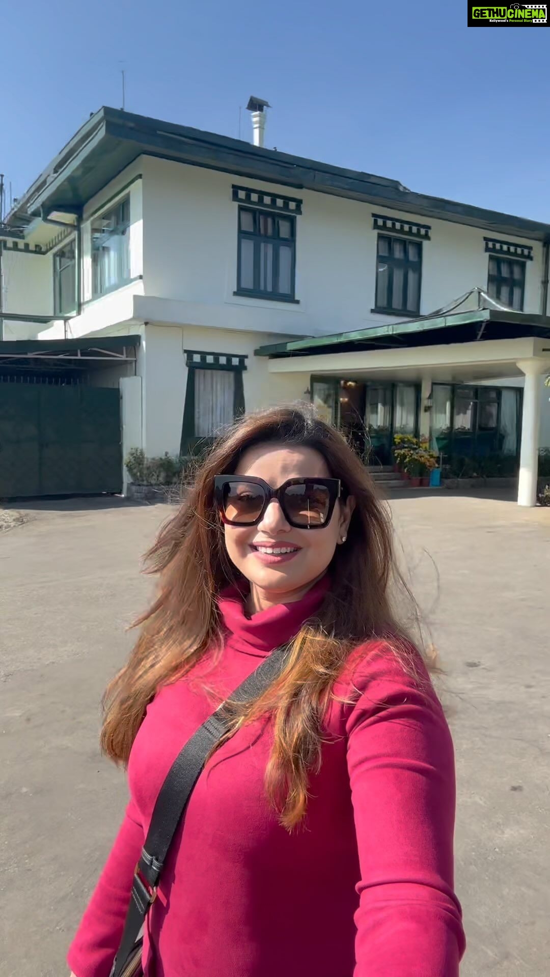 Madhu Sharma Instagram - Tumhara naam reh jaata hai… #ree #reels #reelsinstagram #reelitfeelit #reelsvideo #reelkarofeelkaro #reelsindia #reef2reef #reelviral #viral #viralpost #viralvideos #happy #happiness #explorepage #explore #exploremore