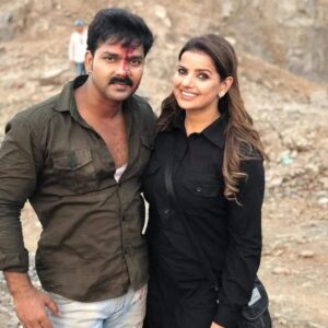 Madhu Sharma Instagram - जन्मदिन की ढेर सारी शुभकामनाएं 
@madhhuis
#birthday #happy #happybirthday #happiness 
@shashikesh888
@shashikeshKumar5272
@singhpawan999
#shashikeshkumar #celebrate #congurulation  #pawansingh #powerstar  #birthdaywishes #birth #bihar  #bhojpuri  #bhojpurisong  #bhojpuriactor  #singer #actor #birthdayparty  #happybirthday #faimly #bhojpuricinema #maa  #pawansingh999  #singhpawan999