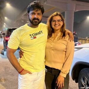 Madhu Sharma Instagram - जन्मदिन की ढेर सारी शुभकामनाएं 
@madhhuis
#birthday #happy #happybirthday #happiness 
@shashikesh888
@shashikeshKumar5272
@singhpawan999
#shashikeshkumar #celebrate #congurulation  #pawansingh #powerstar  #birthdaywishes #birth #bihar  #bhojpuri  #bhojpurisong  #bhojpuriactor  #singer #actor #birthdayparty  #happybirthday #faimly #bhojpuricinema #maa  #pawansingh999  #singhpawan999