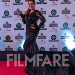 Madhu Sharma Instagram – The lovely Madhu Sharma glows on the red carpet #filmfare .🖤✨