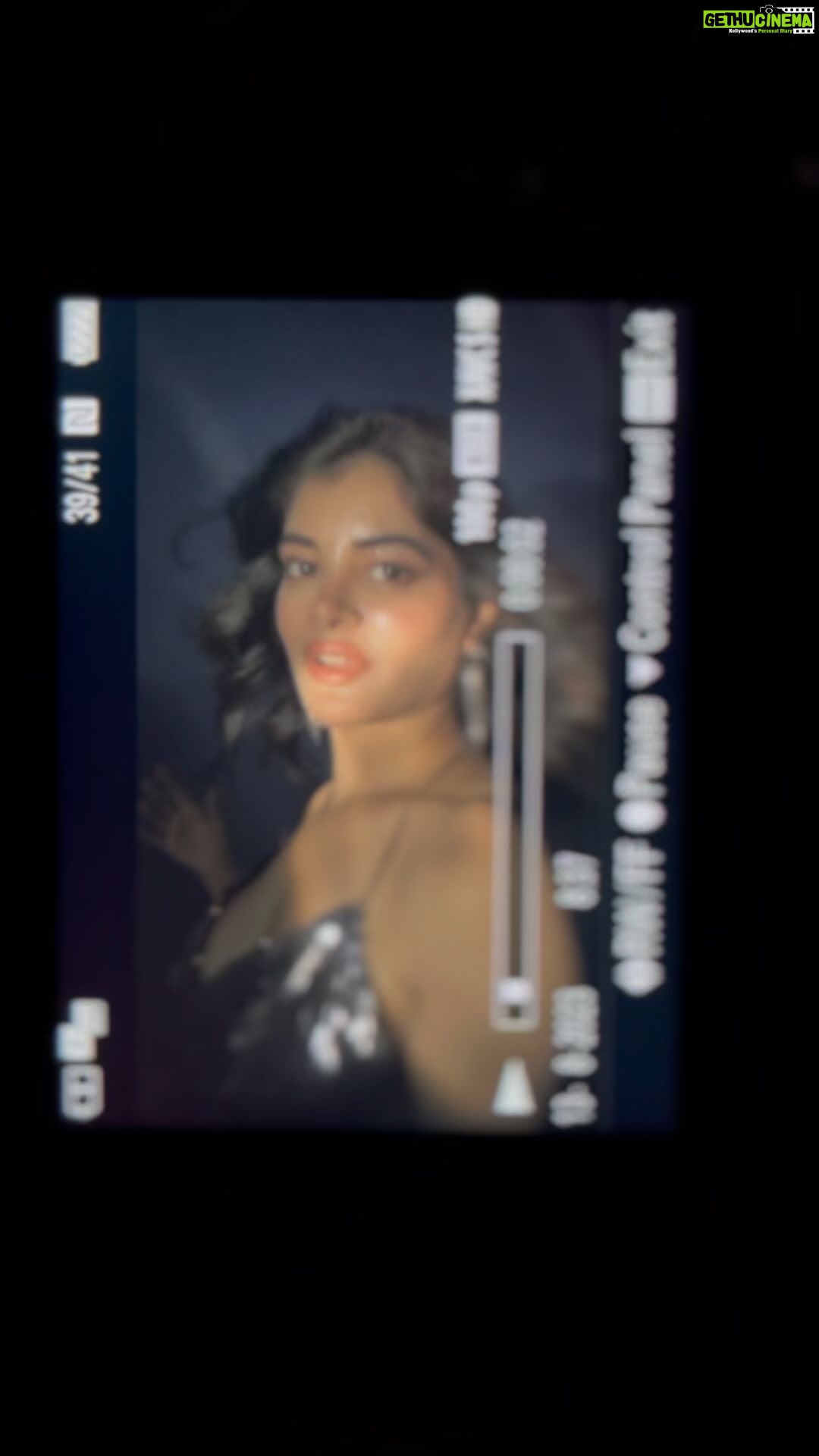 Madhumita Sarcar Instagram - Coming soon😋 @diptobrata_bhattacharjee @abhinaskarphotography @sahababusona @makeupartist__deepak @tamashreeroy
