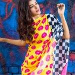 Madhumita Sarcar Instagram - Some colours do not fade away… @shubhadesignstudio @mullickpunam @abhinaskarphotography @makeupbysouravg