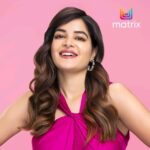 Madhumita Sarcar Instagram - Want to rock the trending hair color? I want you to meet my Matrix Professionals *@onehairacademyandstudio and @changsbeautysalon* who did an amazing job with #matrixcolormelt on my hair and styled it to perfection . They are the winners of this year’s #MatrixHairTransformers and if you want to experience their hair magic 🤩 then head over to their salons: *@onehairacademyandstudio : ONE HAIR ACADEMY STUDIO* *@changsbeautysalon : CHANGS* . I took the #DareToMelt challenge and now it’s your turn! . You'll can choose from 4 different hair color melts: Red, Gold, Mocha, Choco Melt to Rock the new look! . So don’t miss out and head over to a Matrix salon near you to get your hair colored too!!! . #Ad @matrixindia_lnc #DareToMelt #MatrixColorMelt #MatrixIndia