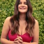 Madhumita Sarcar Instagram - Turning hair color to headturning color 💁🏻‍♀️ I took the #DareToMelt Challenge with @matrixindia_lnc and I'm absolutely loving my hair!!!💕 I went for a gorgeous Mocha Melt !! You'll can choose from 4 different color melts: Red, Gold, Mocha, Choco Melt to Rock the new look! . So don’t miss out and head over to a Matrix salon near you to get your hair colored too!!! . #Ad #DareToMelt #MatrixColorMelt #MatrixIndia