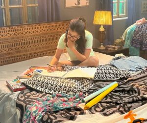Madhumita Sarcar Instagram - আর কত চিনি হলে মিষ্টি হবে?🤓🤪😆 #cheeni2 
#mainakbhaumik @adhyaaparajita @soumyamukhherjee @banerjee7787 
@modhurapalit 
@svfsocial