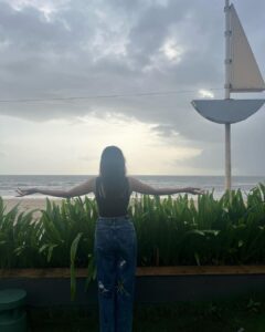 Madhumita Sarcar Instagram - Just living…🌏🧿 #nofilter