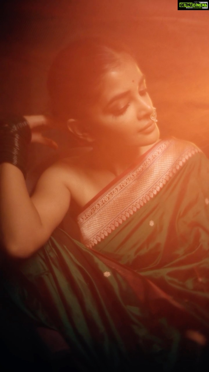 Madhumita Sarcar Instagram - नज़र . . . .coming soon 🎥@diptobrata_bhattacharjee @makeupbysumanganguly @hairstylist_kushal @style_by_madhab