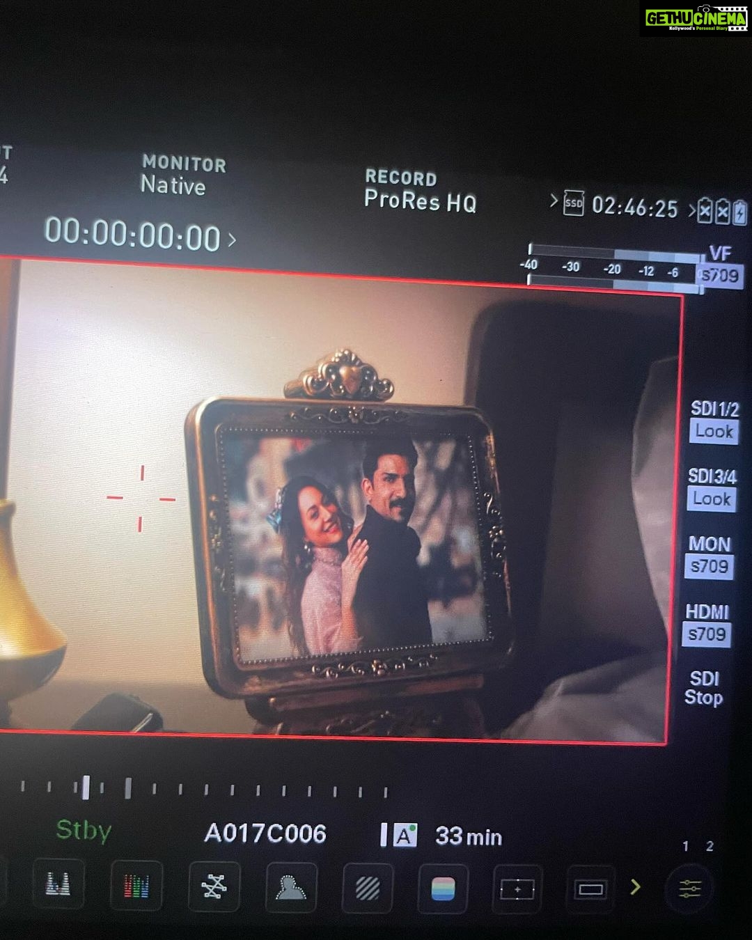 Madhurima Roy Instagram - I’ll look back and my heart only smiles for this one. Bunch of most beautiful and heartwarming people coming together to make a film, ever so special. This will always feel like a warm hug 🤗 ‘Shalimar aur Main’ the title but now feels like ‘Shalimar aur Hum’❤️ Thank you to each one of you in knitting this special one together, it’s a wrap for now 💫 Bhimtal Utrakhand