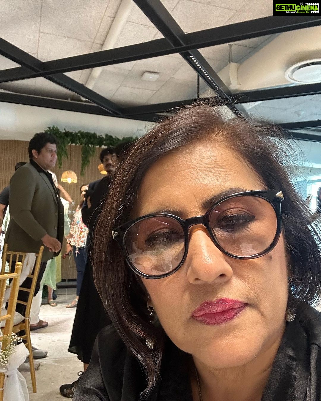 Madhushree Instagram - It was a really very #interesting and #enjoyable moment . netflix #panel #discussion on #creative #quotient . #creativequotient #netflixcreatives #netflixtime . I met lots of young talents .. thanks to the #netflix team