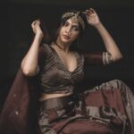 Madonna Sebastian Instagram – 🤎

Photography: @_harikumar._ 
Bts : @__naim.___ 
Styled by @styyledbyjoe @joe_elize_joy
Assisted by : @jubin_vincent
MUAH : @laxmi_saneesh 
Outfit : @roohofficial_ 
Jewellery :@alameen_fashion_jewels
Location: @azora.hotels