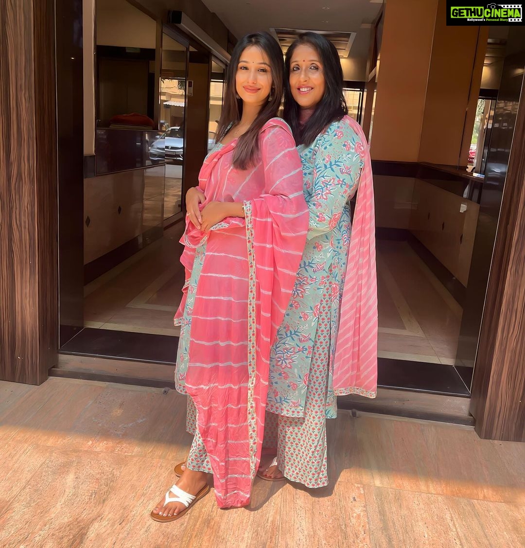 Maera Mishra Instagram - Twinning and Winning. ❤️ #maa