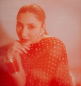 Mahira Khan Instagram - 💋🫶♥️

23.09.23