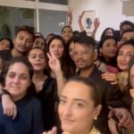 Mahira Khan Instagram - What a good. What a Best 🧿 So when I told my friends about the wedding… I also laid out a few ‘requests’. This is how they went - Me - Guys please I’m too old for dances, can we not have dances ? Friends - No. we have to. M - Ok just one? F - Hell No. M - Ok please no dholkis before Bhurban. We should all just chill. F - talk to the ✋🏼 As time came close and they all were over everyday.. I realised they just wanted to celebrate me and us. My childhood friends, work friends, my cousins… had seen it all with me - held me when I was down and clapped when I succeeded. I had done the same with them. To these insanely amazing humans I call family. I love you all so freaking much. Alhumdulillah. MashAllah. 🧿 P.S My bestest friend in the whole world surprised me at the Mehndi and I still can’t believe she made it. It’s her birthday today - I love you my insia lotia. Always and forever ♥️