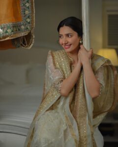 Mahira Khan Instagram - My mother had one wish… to start the wedding with a dua. My beautiful Ama, who is in a wheel chair - one would think she can’t do much - but really, she can do everything and anything. She sat and managed the decoration downstairs, the table, the moving around of furniture anddd she was ready dot on time.. 🤍 

Alhumdulillah for our parents.

Later on that day, my childhood girlfriends  had a mayun for me 🥹🫶

Alhumdulillah for friends I can call my sisters. 

P.S I took a bud of the motia and put it in my baali before going down.. for my Nani and Dadi. 💛

16.09.23