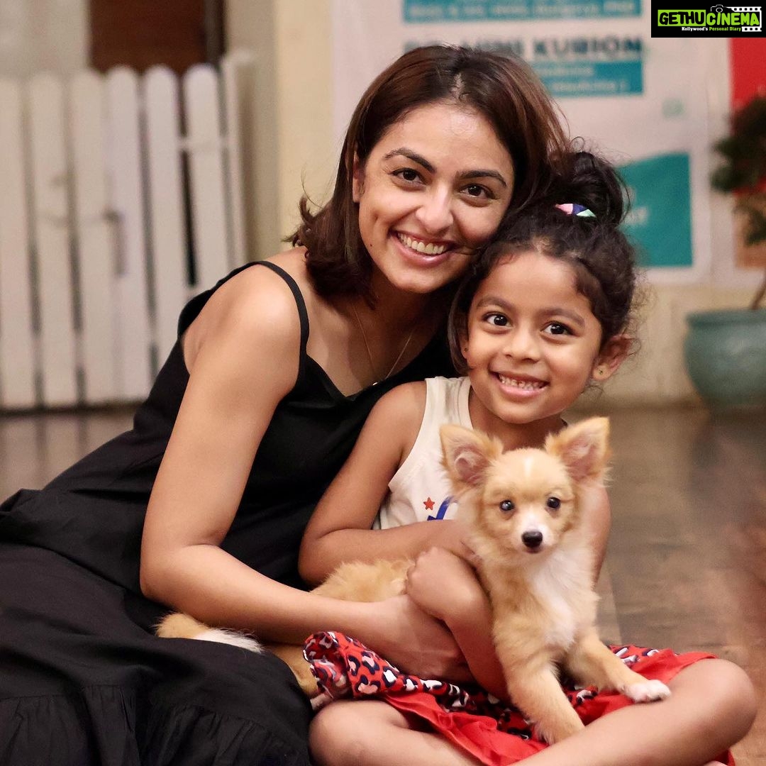 Maira Doshi Instagram - This little one entered my life nearly five years ago, and she has grown up so much! One who never fails to brighten my day! My lil therapist, brings me all the joy in the world when she calls me ‘Fi’ (Bua) ❤️❤️❤️