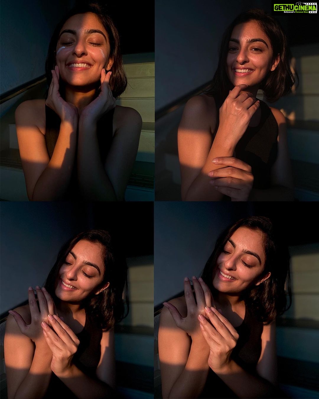 Maira Doshi Instagram - Maximum Sun Protection + Glowy Skin = right this way with this power duo by @kimirica.shop✨ This everyday glow sunscreen has SPF 50+ & PA+++, gets absorbed by skin very easily and doesn't leave behind any white cast. Also, their After Sun Serum lotion comes in handy as an instant skin-soother for sun-exposed and irritated skin (it has a cooling effect which I love 😍) This duo is perfect for indoors & outdoors, summer and beyond...👍🏻☀️