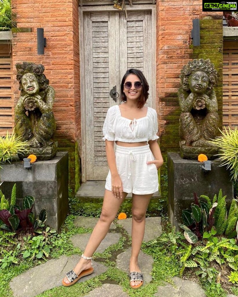 Maira Doshi Instagram - #Ubud #Bali #BaliIndonesia #Travel #WhiteLover